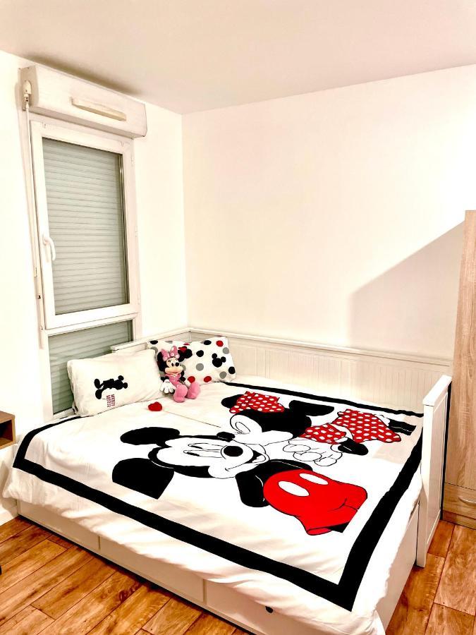 Apartament 5 Min From Disneyland Cozy Retreat Montévrain Zewnętrze zdjęcie