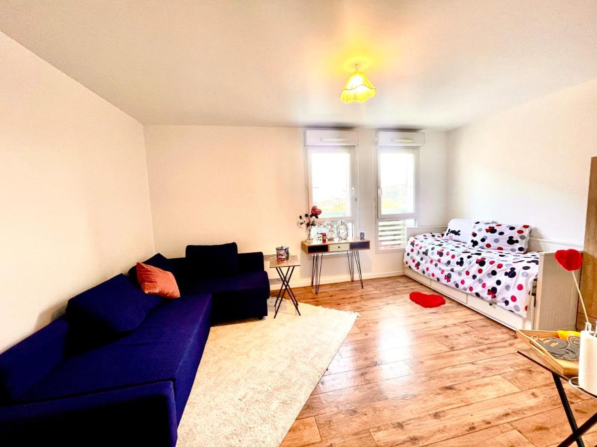Apartament 5 Min From Disneyland Cozy Retreat Montévrain Zewnętrze zdjęcie