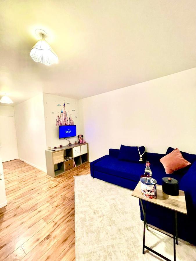 Apartament 5 Min From Disneyland Cozy Retreat Montévrain Zewnętrze zdjęcie