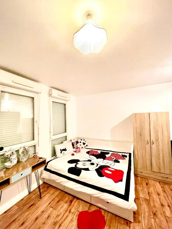 Apartament 5 Min From Disneyland Cozy Retreat Montévrain Zewnętrze zdjęcie