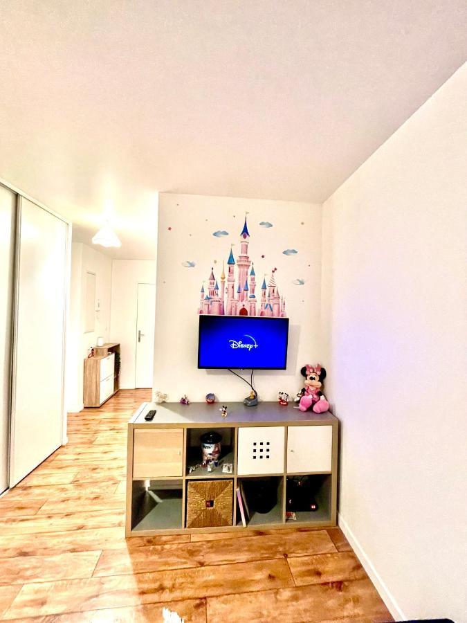 Apartament 5 Min From Disneyland Cozy Retreat Montévrain Zewnętrze zdjęcie