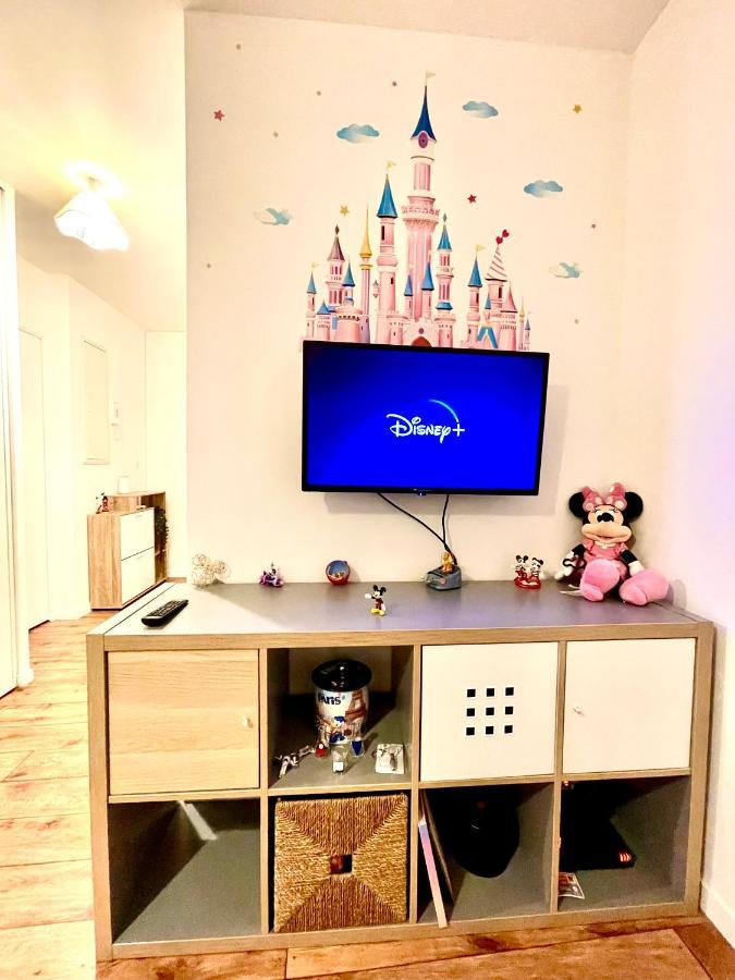 Apartament 5 Min From Disneyland Cozy Retreat Montévrain Zewnętrze zdjęcie